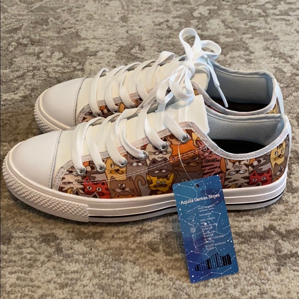 NWT Cat Sneakers 👟